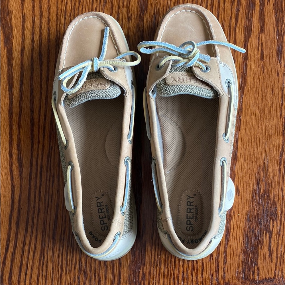 Sperry Tan Moccasins Classic Boat Style